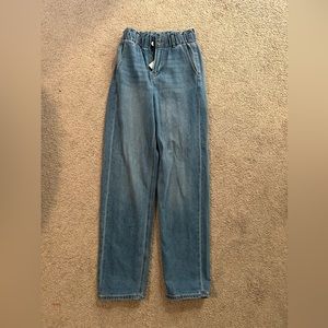 American Eagle Wide leg Mom Jean